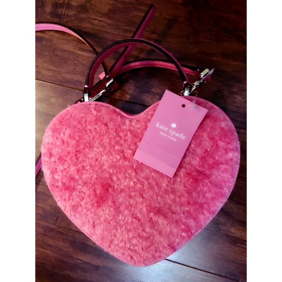 kate spade Handbags - Kate Spade | Heart Crossbody.